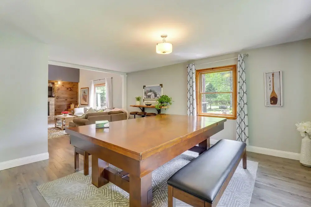 Private Hot Tub & Fire Pit: Pocono Lake House!