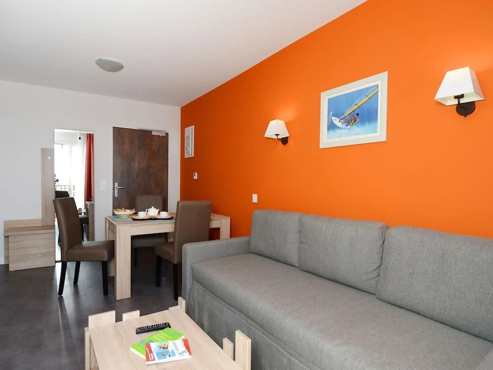 Modern Seaside Apartment