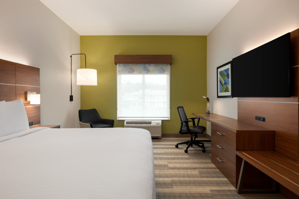 Holiday Inn Express & Suites - Dalton - Walnut Ave by IHG