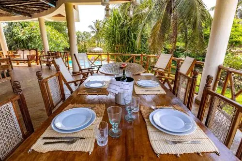 Luxury villa 400m from the beach