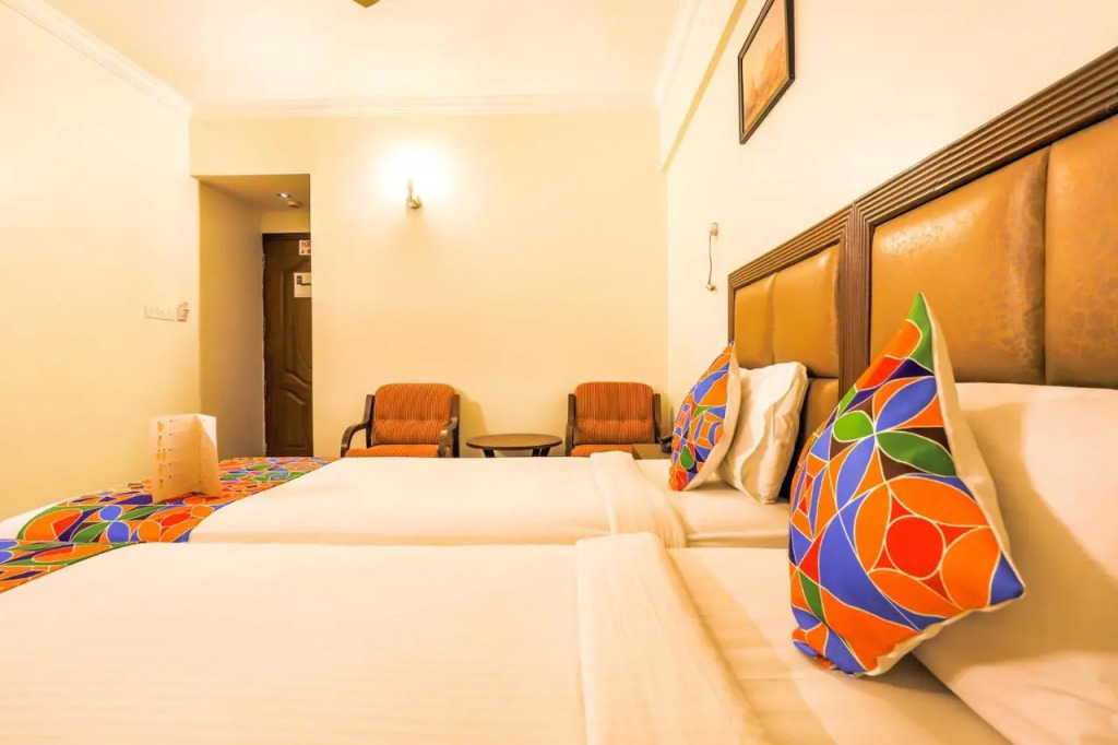 Fabhotel Sri Krishna Suites