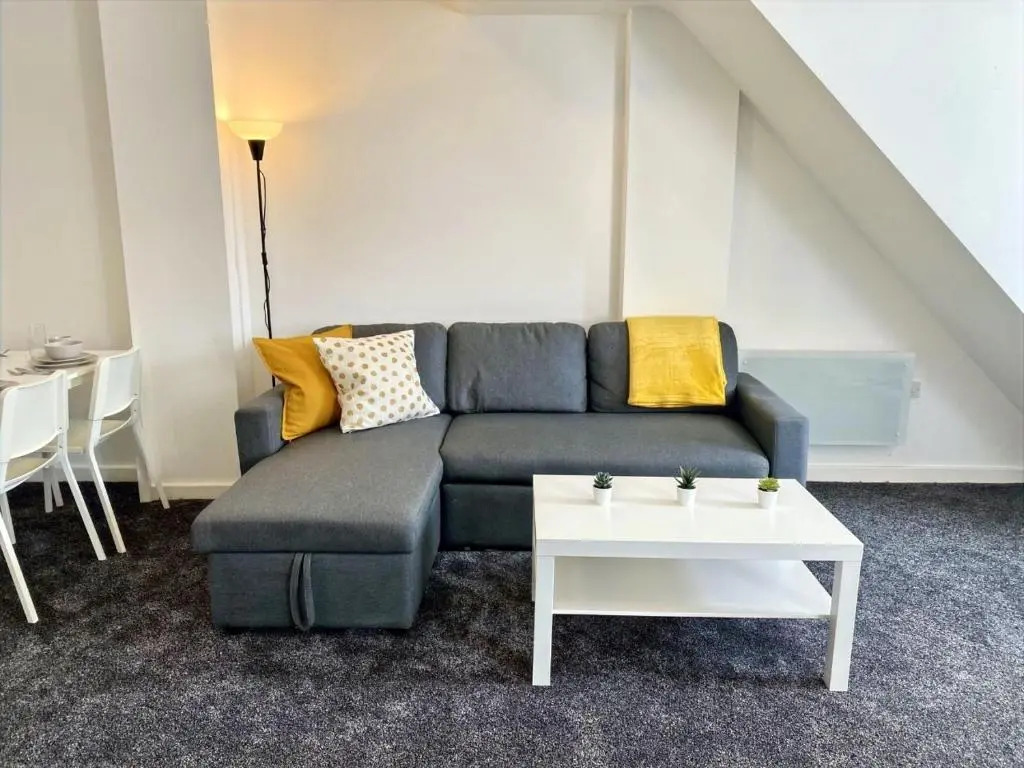 The Brook - LONG STAY OFFER - Sleeps 6 - Central House by CTO Serviced Apartments