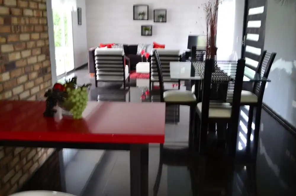 Espectacular chalet con piscina