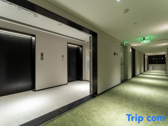 Hi Inn (Yichang East Railway Station Wuyi Square)
