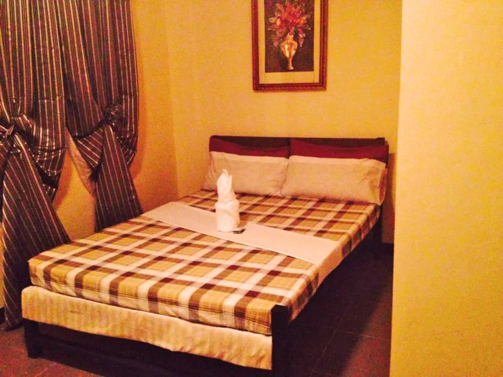 St. Louie Terraces Lodging House