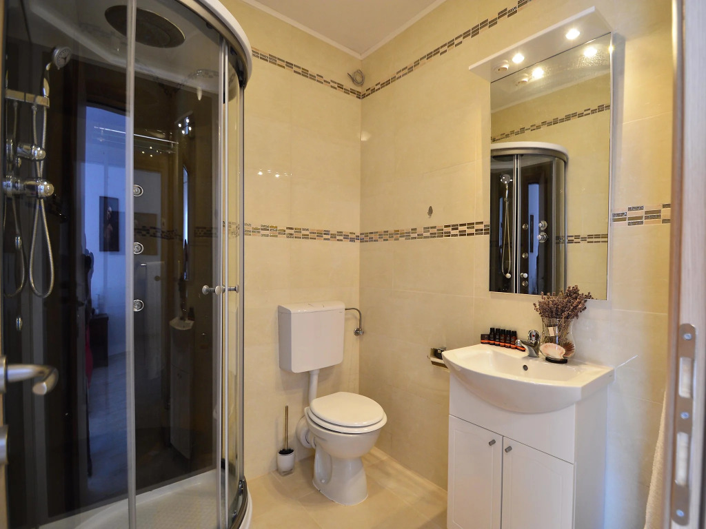 Holiday home Andrea with whirpool by Villas Guide