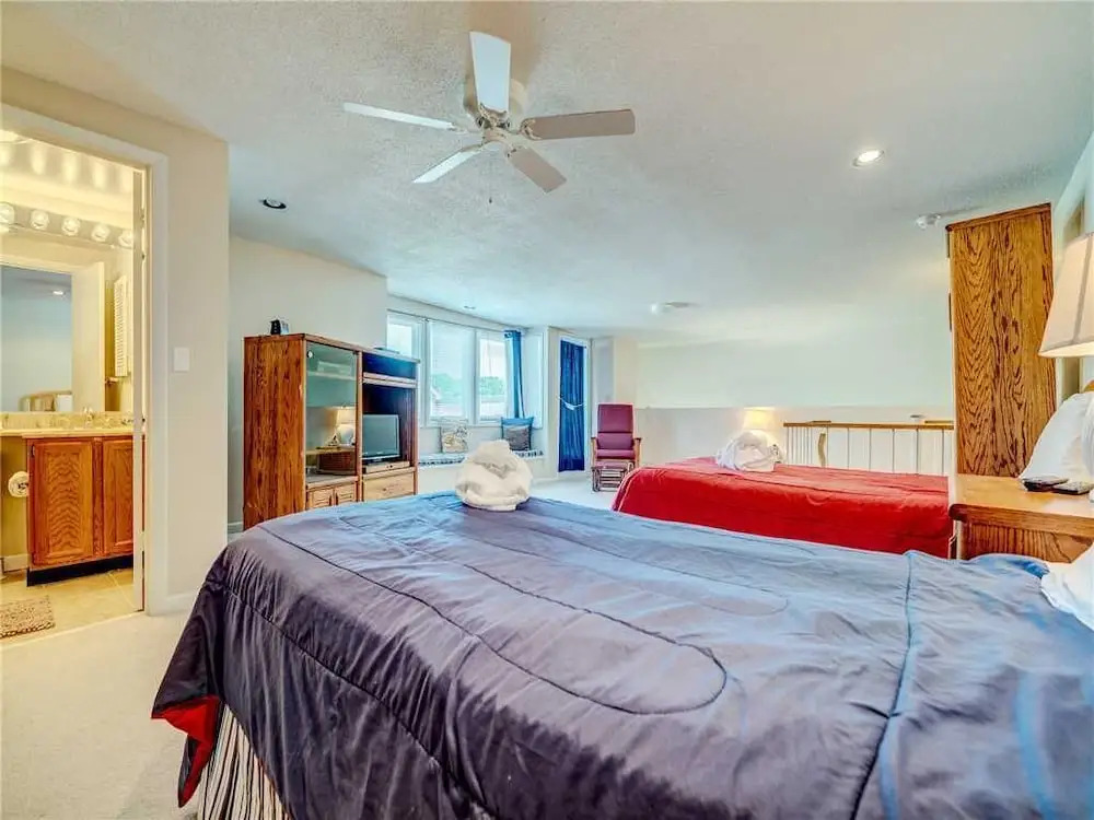 Anchorage 7472, 3 Bedrooms, Sleeps 8, Heated Community Pool, Penthouse