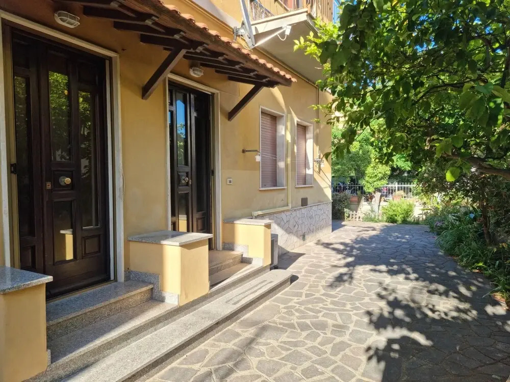 Cozy Apartment Near the Center