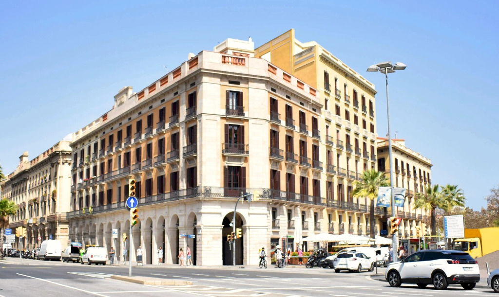 Port in Barcelona with 1 bedrooms and 1 bathrooms