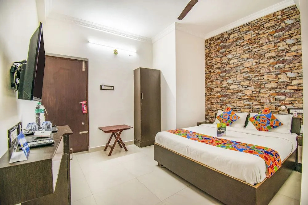 Fabhotel St Thomas Inn