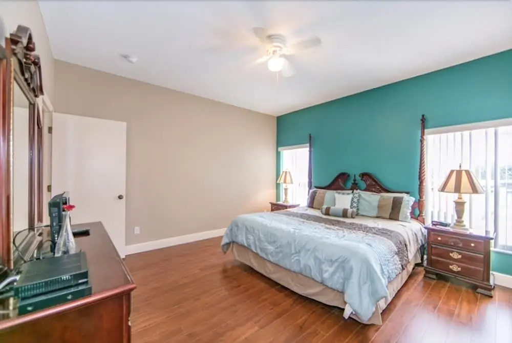 Vacation Homes Network