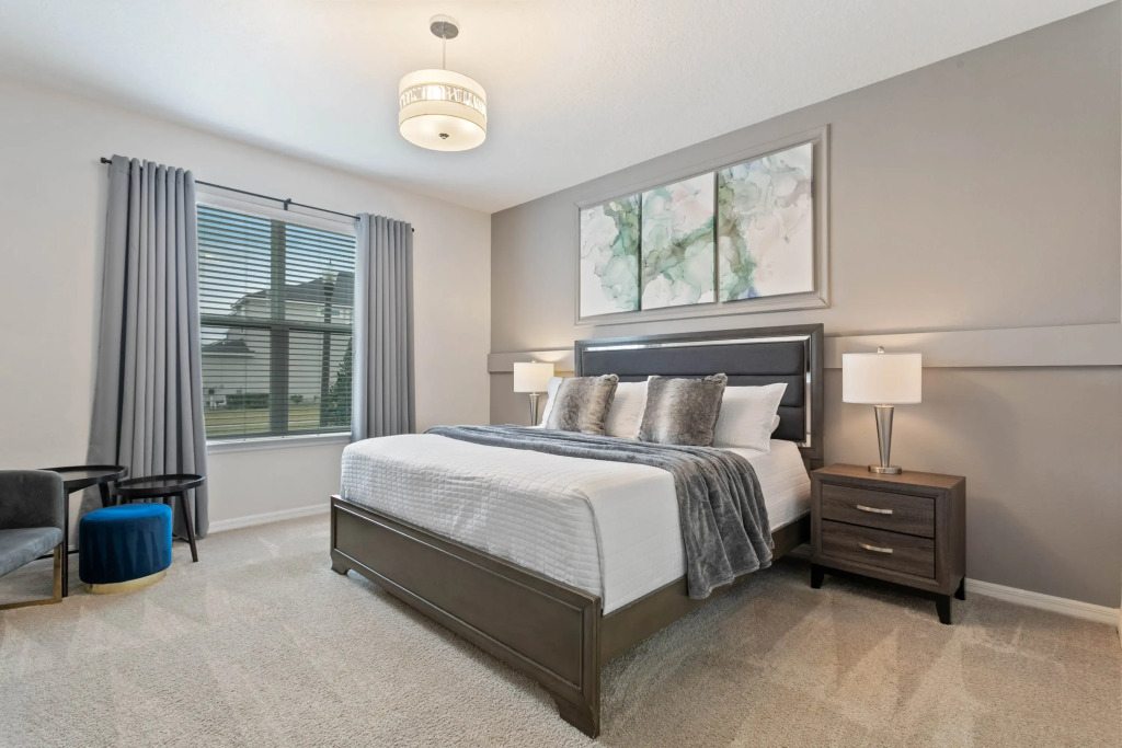 9 BD 6.5 BA Solara 1552 NP