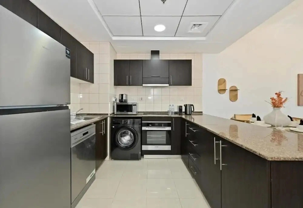 Bloomfields Signature 1BR Bay Central We