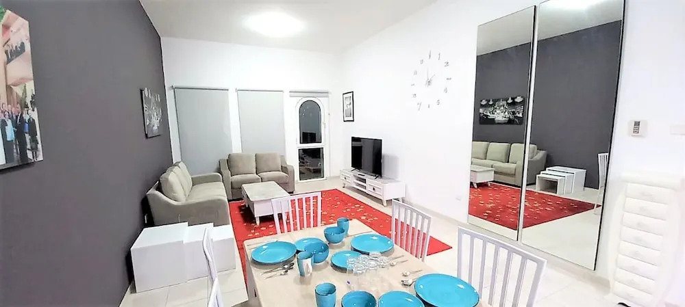 Wonderful Stay near Jebel Ali Village