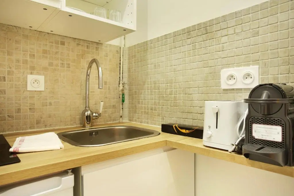 Tracy apartment