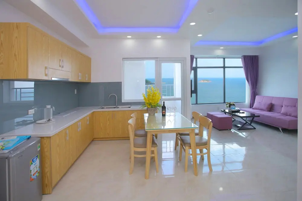 Mihaco Apartments and Hotel