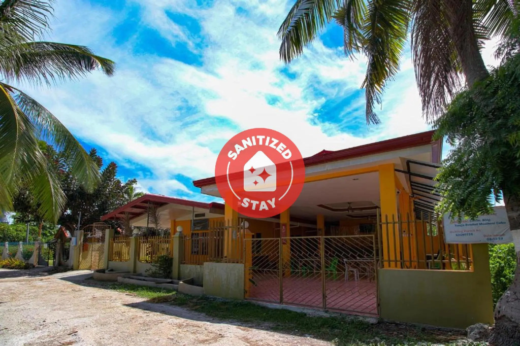 OYO 770 J5 Guest House and Restrobar
