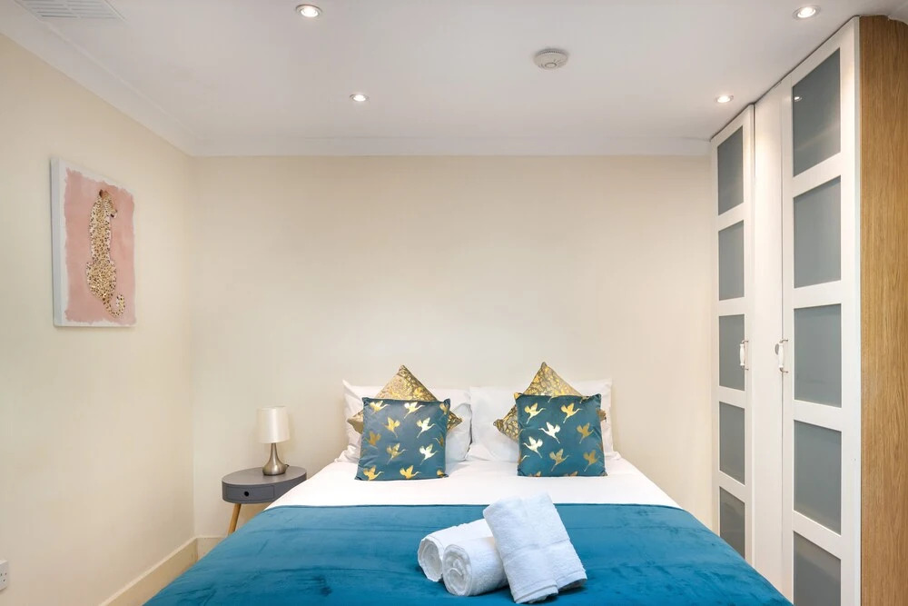 Lovely 3-bed Apartment in North Central London