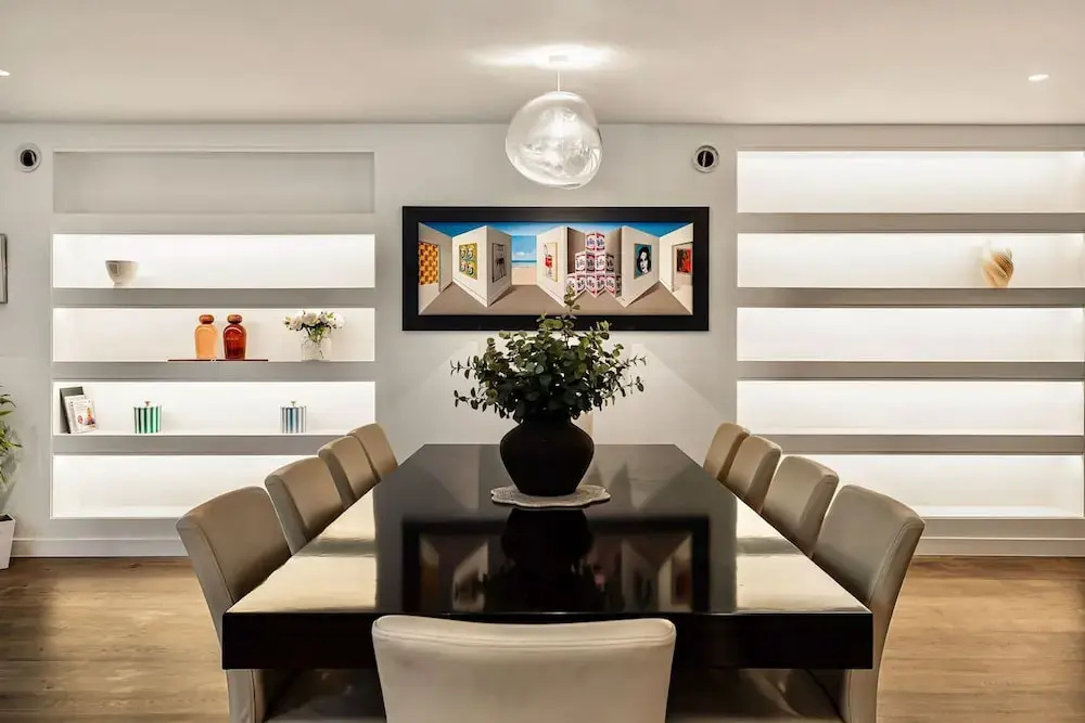 Luxury 3BR Mews Home w Courtyard AC Terrace
