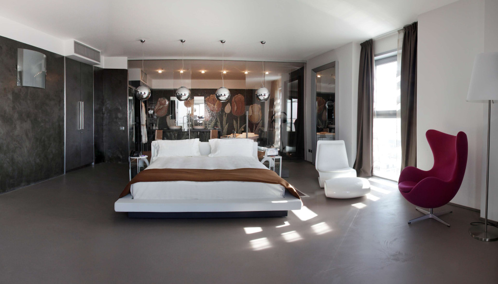 Hotel For You