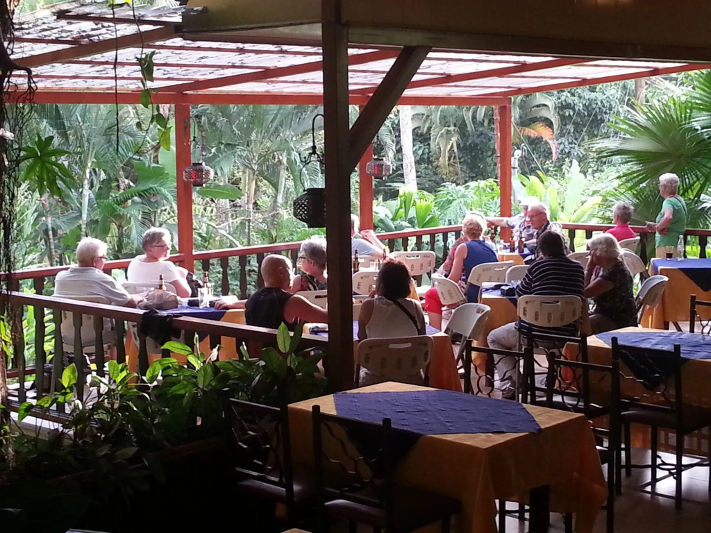 Ara Ambigua Lodge