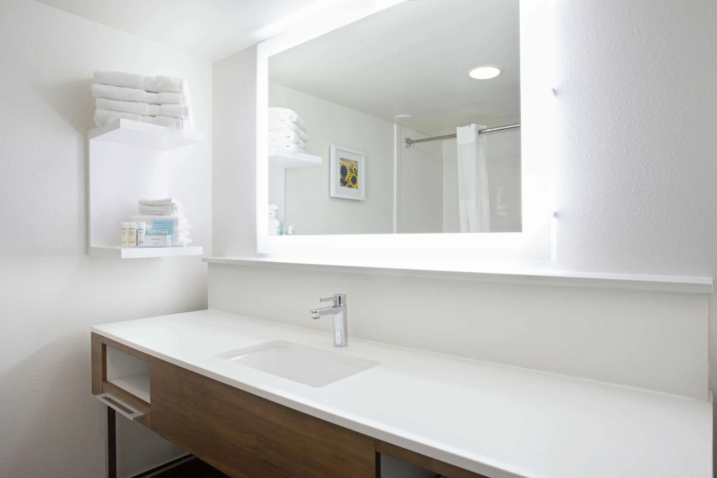Hampton Inn & Suites Kansas City-Merriam