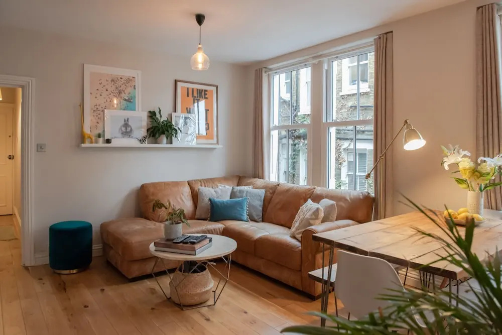 Bright And Stylish 1 Bedroom Flat With Terrace