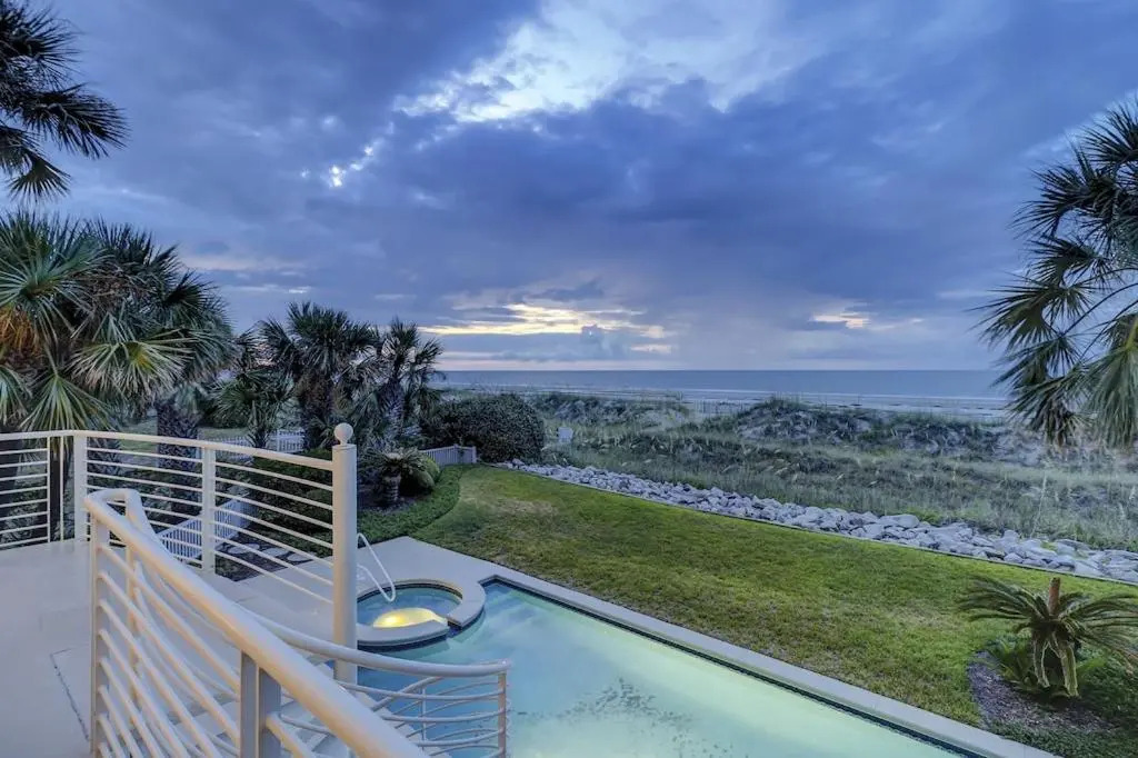 111 Dune Ln 6 BR Oceanfront Home Forest