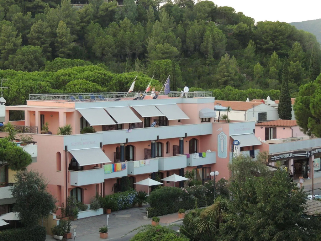 Hotel Mistral