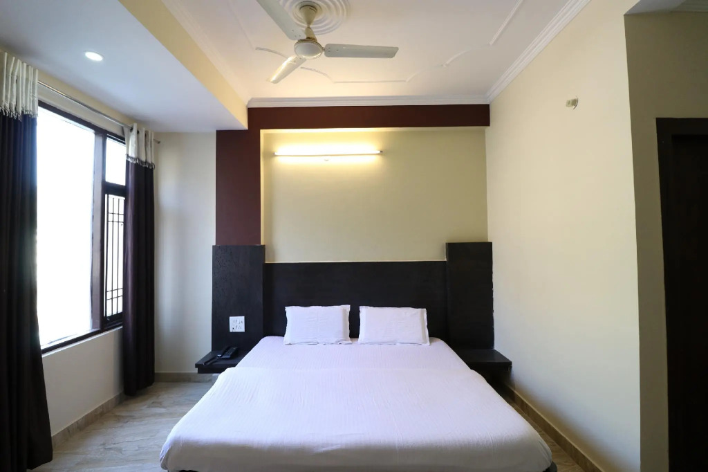 OYO 39365 Hotel Shiv Shakti Residency