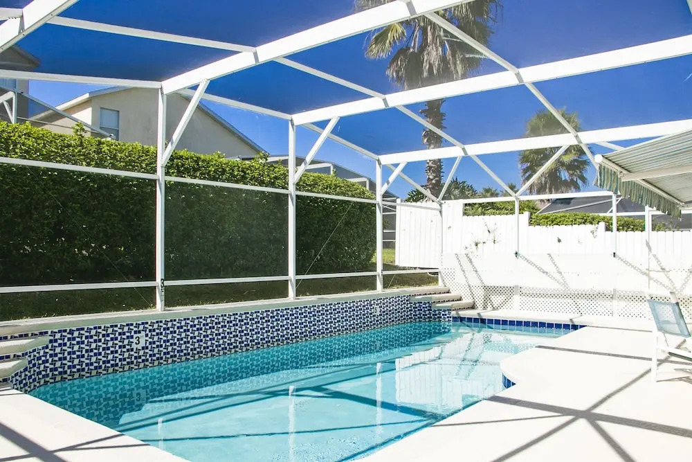 Davenport Pool Homes by RMG