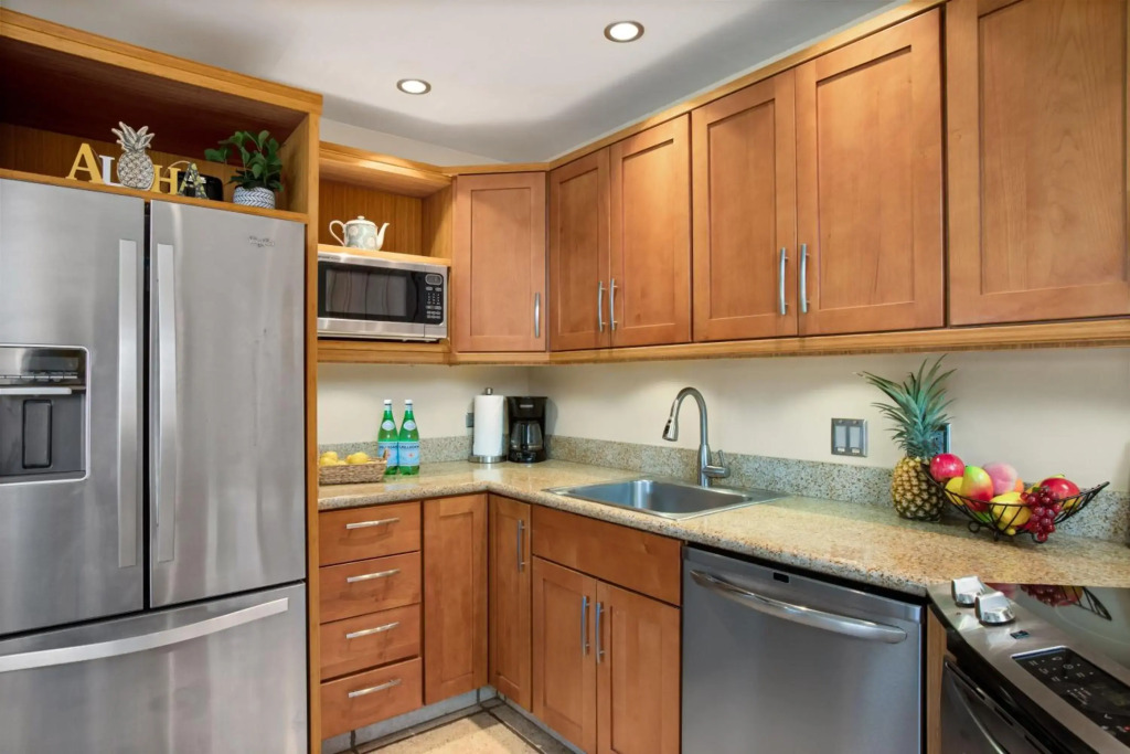 Beautiful 1 Bedroom Condo with Ocean Views | Oceanfront