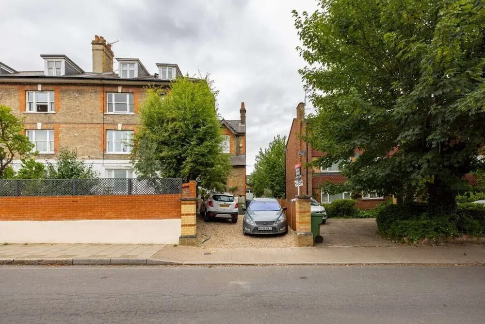 The Harrow Wonder - Modern 2bdr Flat With Parking