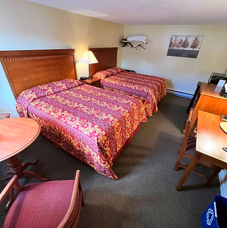 North Colony Motel and Cottages