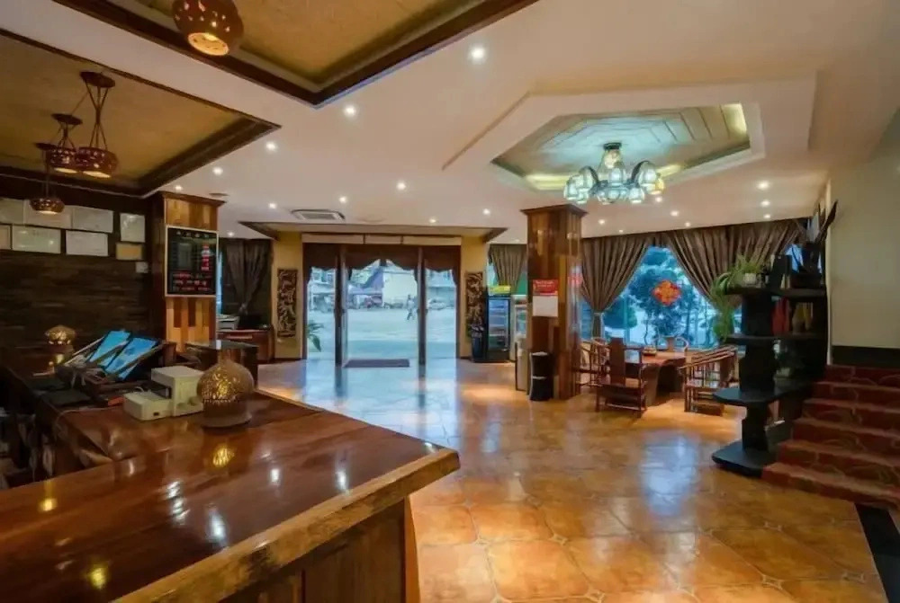 Mengla Lanna Resort Hotel
