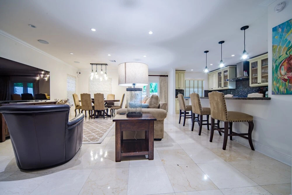 Crystal Court Estate - Four Bedroom Home