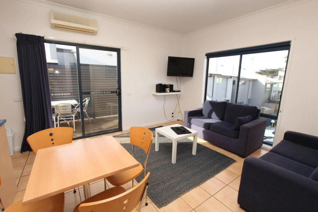 Seaview Motel & Apartments