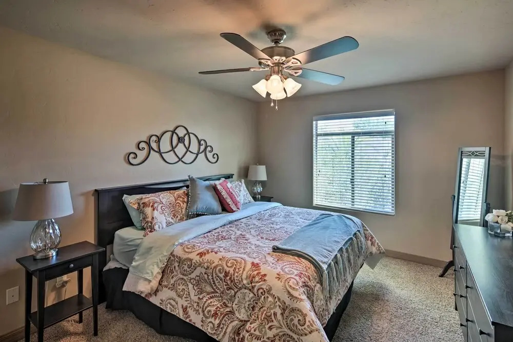Pool, Hot Tub & Lake Views: Lake Havasu Home!