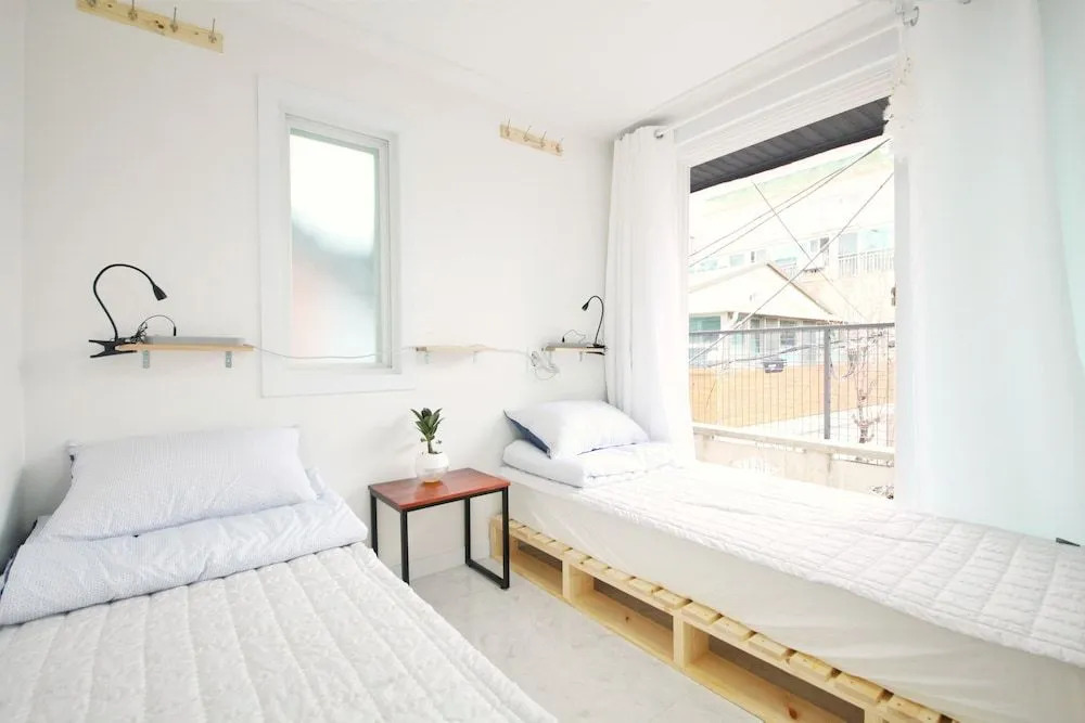 ZIBRO H guesthouse