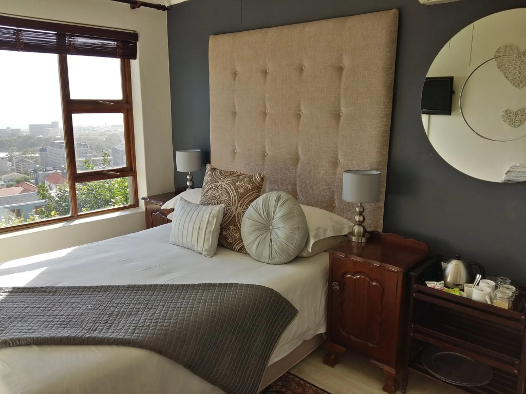 Bluegum Hill Guesthouse & Apartments