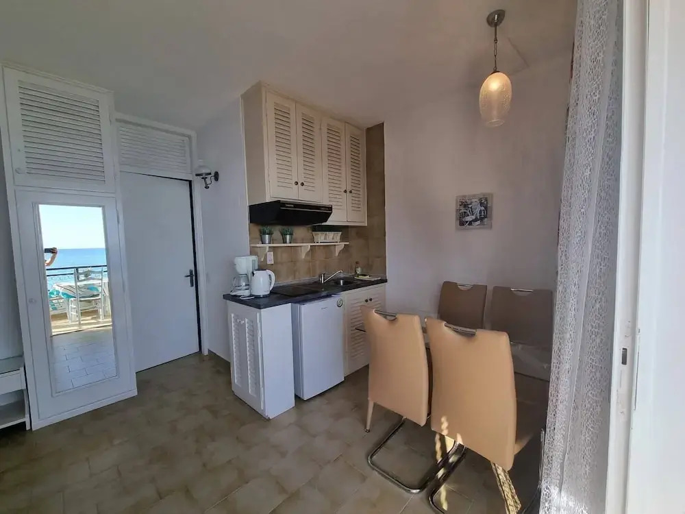 Corfu Glyfada Comfort 25
