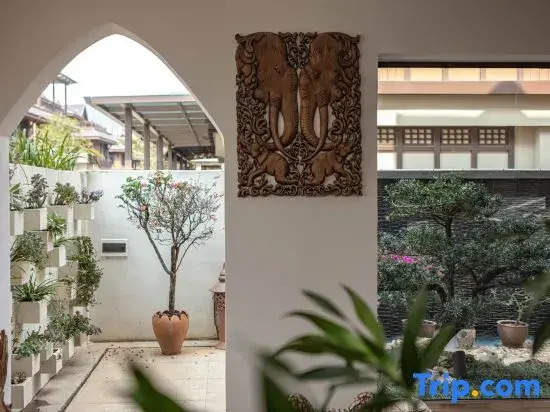 "Lanyu-CloudHaven | Thai-Serene Retreat Villa"