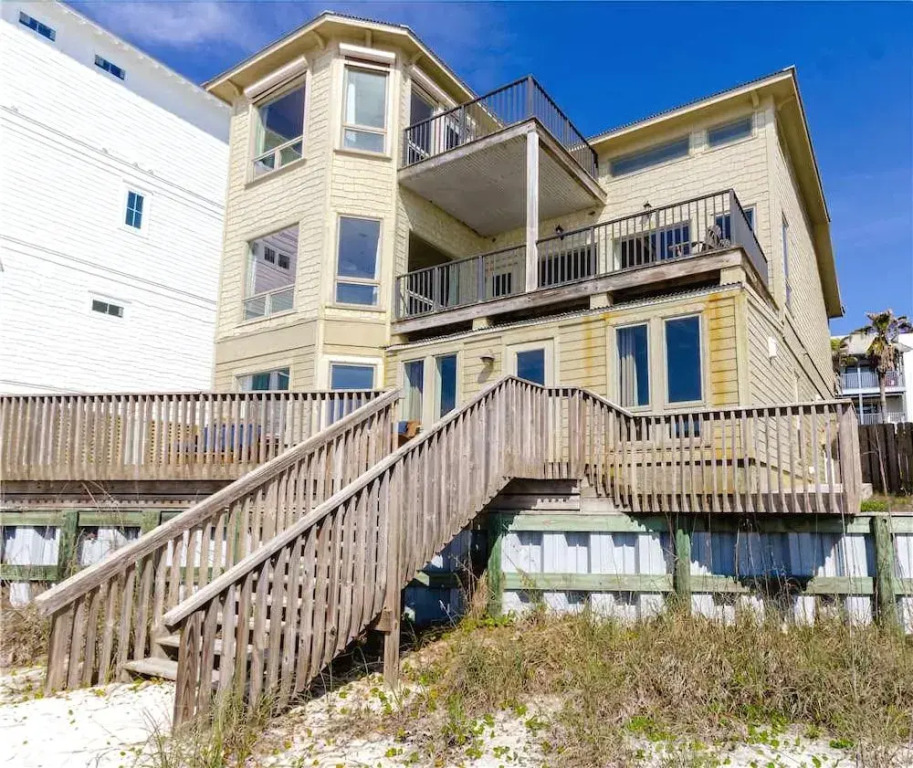 Casi Cielo - 5 Br home by RedAwning