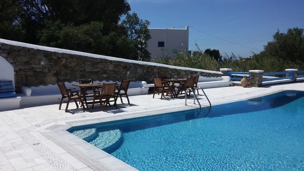 Maganos Suites