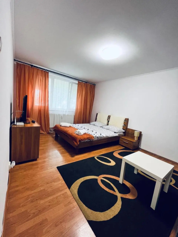 Orange studio