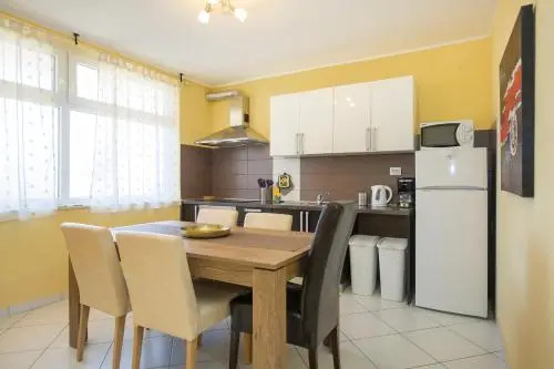 Apartment Arena