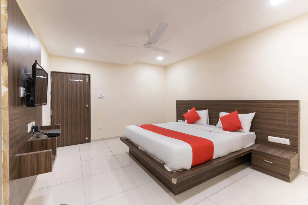 SPOT ON 48857 Hotel  Neelkamal 2