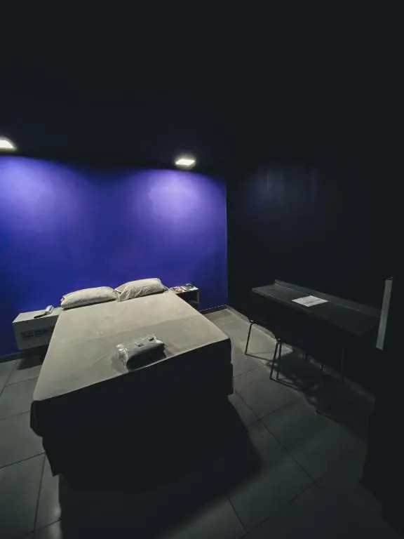 Light Motel