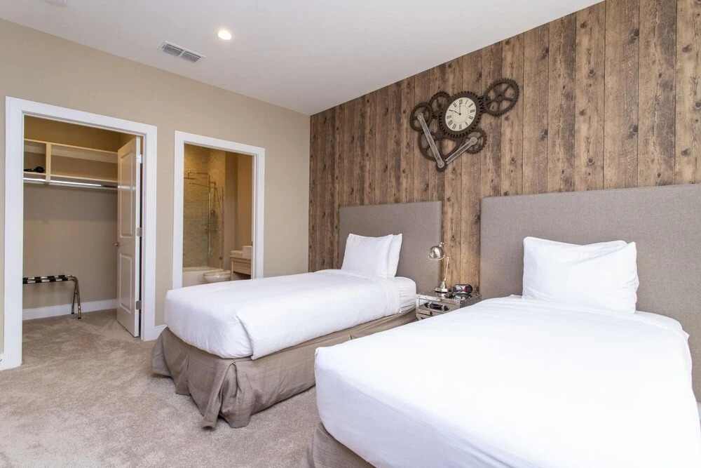 Wonderful 4 Bd Close to Disney Magic Village Views 3092