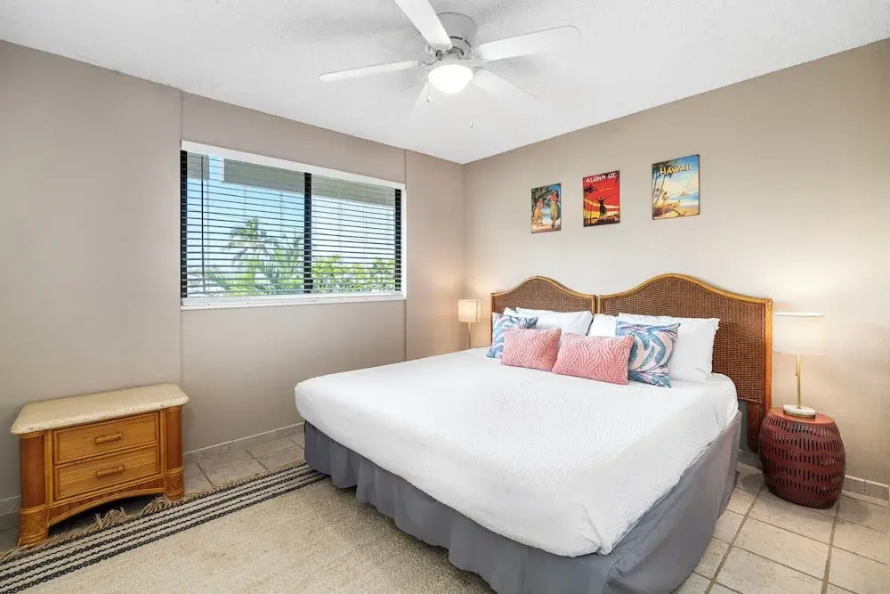 2br, 2BA Condo Across From Magic Sands Pool, AC, Tennis & Bbqs - Vrkcv